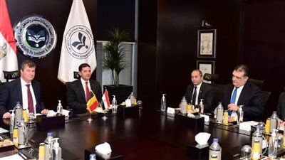 رئيس هيئة الاستثمار يبحث مع سفير بلجيكا فرص جذب الاستثمارات إلى مصر