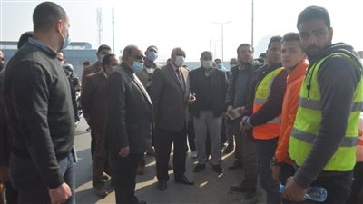 شاهد..محافظ الجيزة للمواطنين: متدفعوش قرش زيادة فى المواصلات