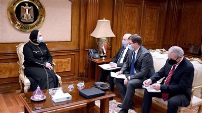 وزيرة التجارة تبحث مع السفير الروسي الإفراج عن شحنات البرتقال الموجهة للسوق في موسكو