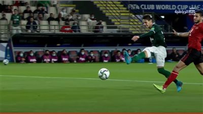 بالميراس يتقدم بالهدف الأول في مرمى الأهلي 