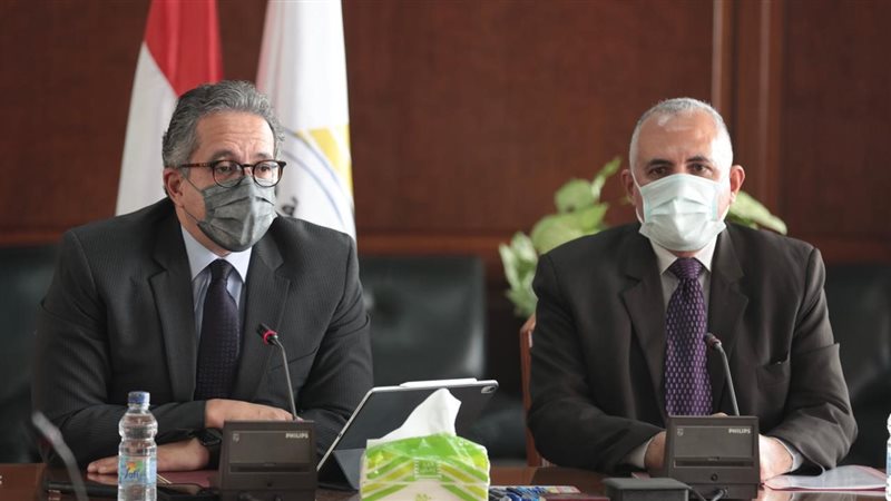 وزيرا السياحة والآثار