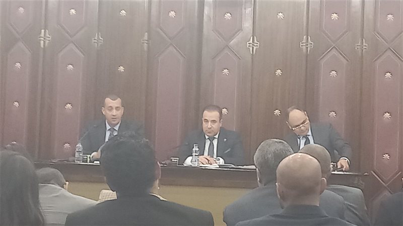 لجنة الاتصالات بمجلس