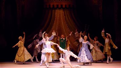 8 حفلات باليه على الجليد بالمسرح الكبير في الأوبرا