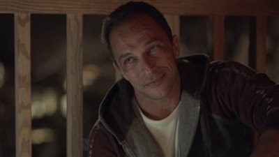 دكتور مروان في البحث عن علا.. من هو الفنان أحمد طارق؟