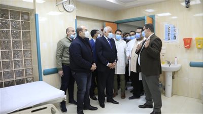 محافظ الجيزة يتفقد مركز لقاح كورونا بمستشفى أبو النمرس 