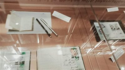 مقالات بخط يده وتحف نادرة من مكتبه.. جولة داخل متحف حسنين هيكل في الإسكندرية | فيديو 