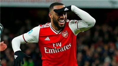 رسميا.. أرسنال يعلن رحيل الفرنسي لاكازيت