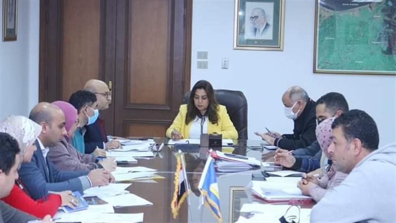  اجتماع محافظ دمياط