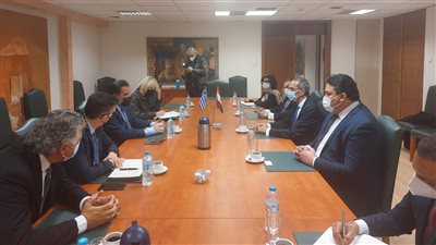 تعاون بين المصرية للاتصالات وجريد تليكوم للربط بين مصر واليونان عبر الكابلات البحرية