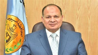 ترخيص 15 سيارة ميكروباص على خطوط أسيوط الداخلية