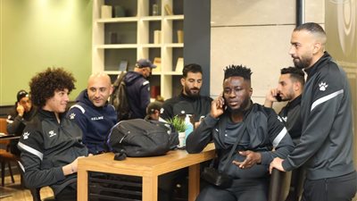 المصري يستقر على مقر إقامته بمدينة جاروا الكاميرونية | صور