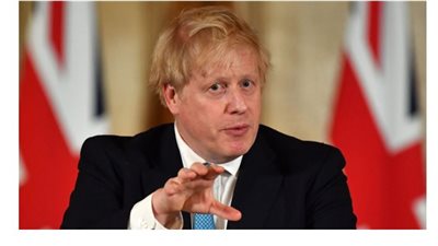 مسئولو الصحة يحثون جونسون على التريث في قرارات الجائحة