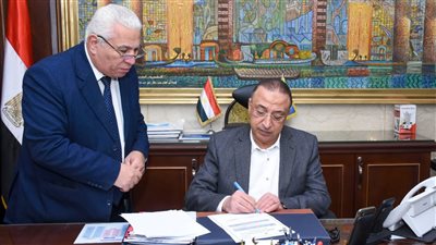 بنسبة نجاح 76.8 %.. محافظ الإسكندرية يعتمد نتيجة الشهادة الإعدادية