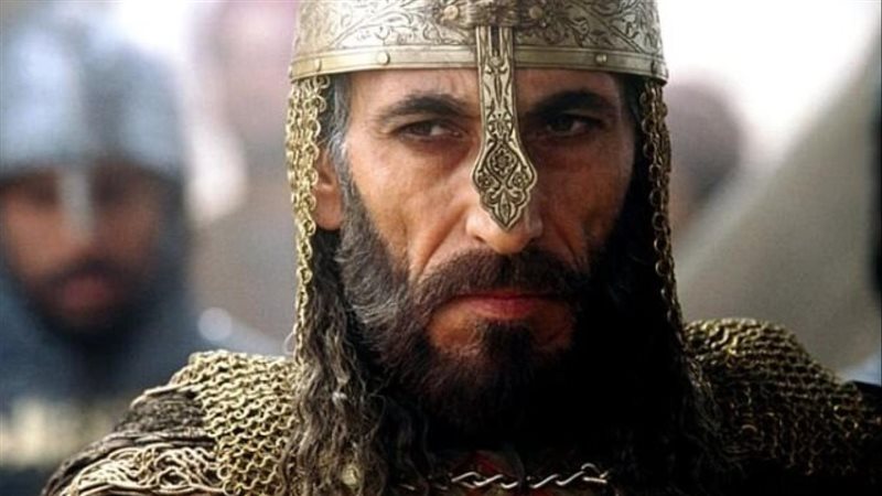 يلعب الفنان السوري