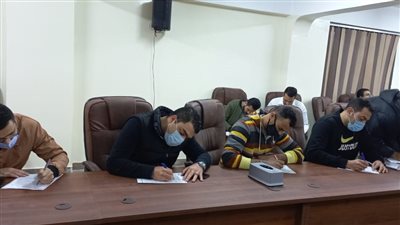 بدء مقابلات ملتقى التوظيف لـ 225 شابًا وفتاة للعمل بفرع شركة للمواد الغذائية ببورسعيد