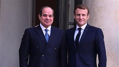 السيسي يؤكد أهمية تعزيز التعاون مع فرنسا وتعظيم التنسيق بشأن مختلف الملفات السياسية والأمنية والعسكرية والاقتصادية
