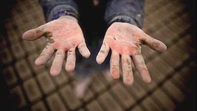 عقوبة انتهاك كرامة الأطفال واستغلالهم في القانون 