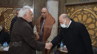 سامح الصريطي وأحمد صقر والشرنوبي في عزاء المخرج أحمد يحيي | صور