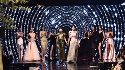 التصميمات الجريئة تسيطر على سواريهات كارولينا ياسا في مهرجان القاهرة للمجوهرات والأزياء|صور