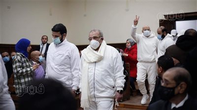 فريد الديب يغادر جلسة محاكمة حسن راتب وآخرين في الآثار الكبرى