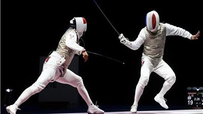 المدير الفني لمنتخب سلاح السيف يكشف مهارات اللعبة | فيديو 