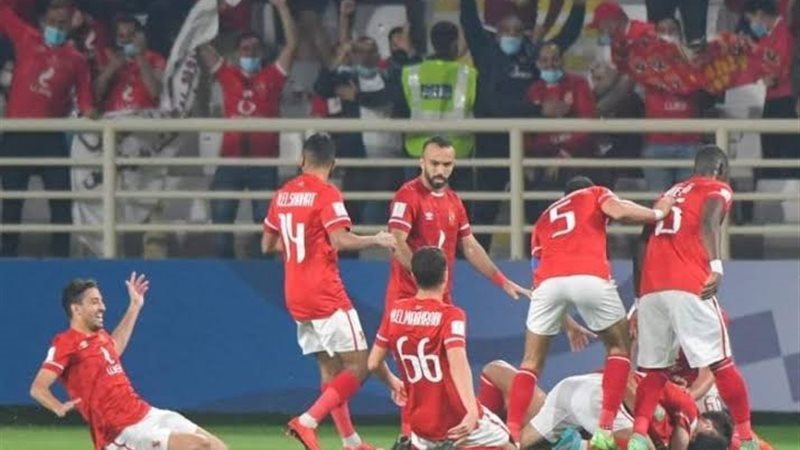 لاعبو الأهلي