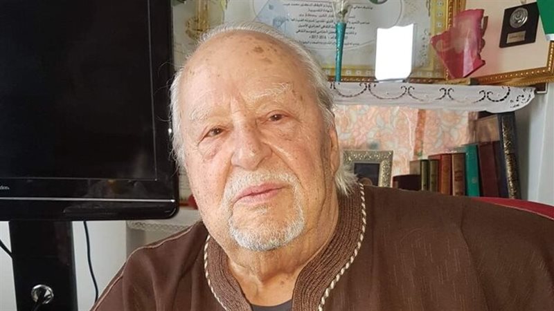 الممثل الجزائري مصطفى