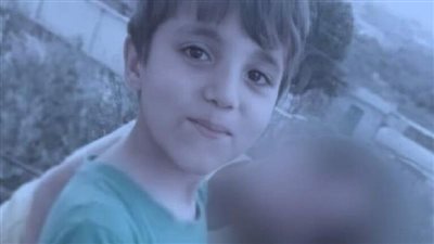 أول صورة للطفل السوري فواز قطيفان بعد تحريره