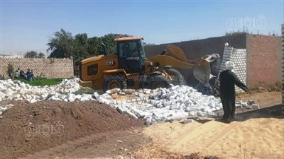 محافظ أسوان: التعامل بكل حسم مع التعديات على الأراضى الزراعية | صور