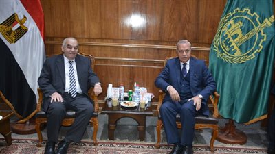 محافظ القليوبية ورئيس قضايا الدولة يفتتحان الدورة التدريبية للعاملين 