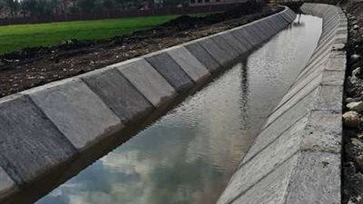 تنفيذ أعمال تأهيل ترعة جنابية ميت أبو علي بمنيا القمح بالشرقية