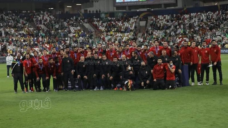 الأهلي يتوج ببرونزية