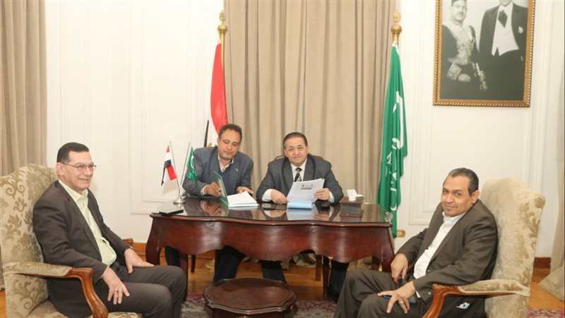 اللجنة المشرفة على
