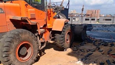 تنفيذ إزالة للأجزاء المخالفة بكافتيريا منطقة الرملية بالزقازيق 