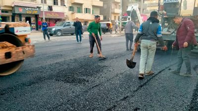 رصف 3 محاور في بشتيل بالجيزة | فيديو وصور