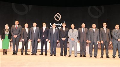 وزير البترول يعلن نتيجة المناقصة العالمية لنشاط تموين السفن بالوقود