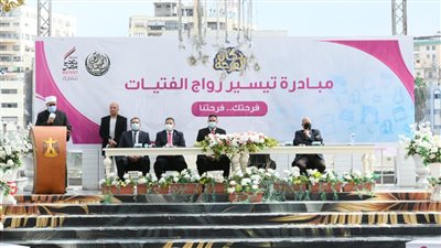 محافظ الدقهلية يسلم أجهزة منزلية لـ100 عروسة من الأسر الأولى بالرعاية 