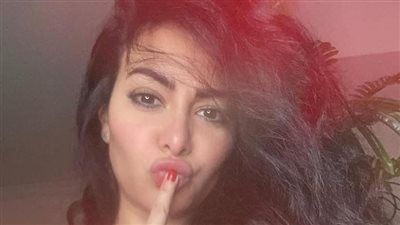 ميرهان حسين تحتفل بعيد الحب على طريقتها الخاصة