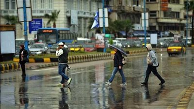 انخفاض بدرجات الحرارة وأمطار.. الأرصاد الجوية تحذر من طقس اليوم