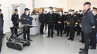 أكاديمية الشرطة تستقبل وفدا من طلبة الكلية البحرية | صور 