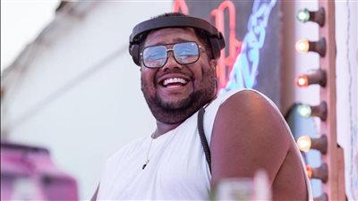 أدهم دو مهدد بالقتل فى أحداث فيلم «الغربان» مع عمرو سعد