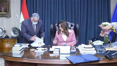 بنسبة نجاح 79% محافظ دمياط يعتمد نتيجة الشهادة الإعدادية 