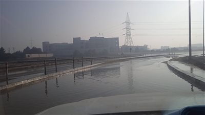 بعد شهرين من افتتاحه.. تراكم المياه الجوفية بمحيط محور عدلي منصور ببني سويف