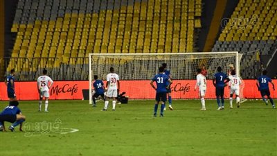 زيزو يتقدم بهدف الزمالك الأول في شباك سموحة