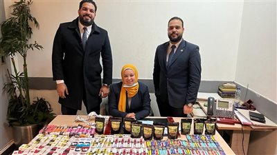 ضبط محاولة تهريب سجائر إلكترونية وحلوى مخلوطة بمواد مخدرة في مطار القاهرة
