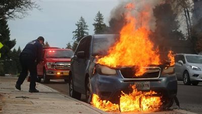 أسباب اشتعال النيران في السيارة.. وإجراءات الوقاية 