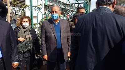  تشييع جثمان ابنة شقيق الرئيس الراحل أنور السادات من مسجد السلام بمدينة نصر | فيديو