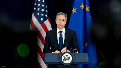 حرب الثعالب.. واشنطن تنفي انسحاب القوات الروسية من الحدود الأوكرانية