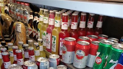 ضبط 250 عبوة عصير منتهية الصلاحية بمقهى في طنطا|صور