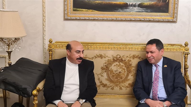 محافظ أسوان يستقبل